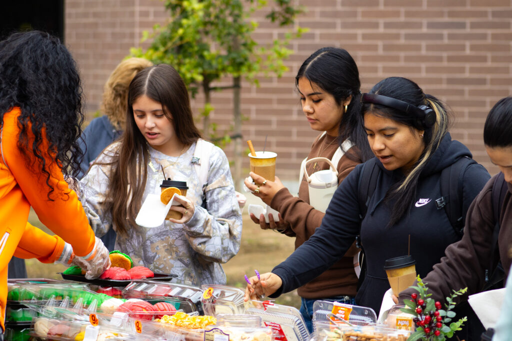 Students snack at CASA event