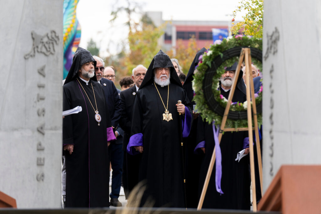 His Holiness Catholicos Aram I of the Great House of Cilicia visits the Armenian Genocide Monument at Fresno State.